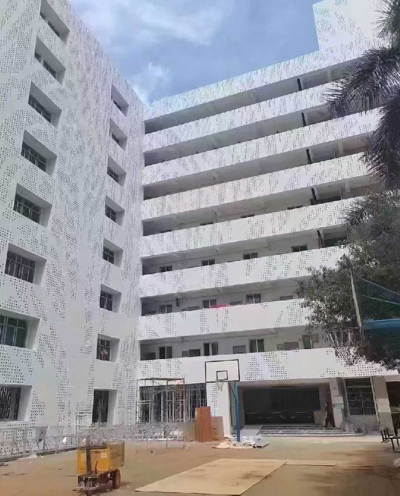 外墙门楼2.0mm冲孔铝单板工程项目